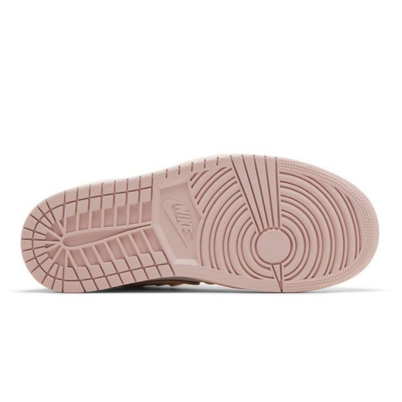 Jordan 1 high
W MM 
Brand new - Picture 4 of 6